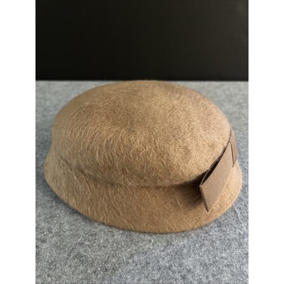 Betmar Vintage Brown Velour Felt Hat Pillbox Beret Bow‎ Made in Italy - Picture 1 of 11